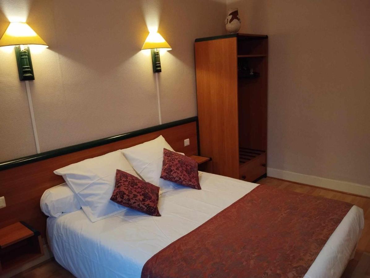 Prades-d'Aubrac Hotel Moderne מראה חיצוני תמונה